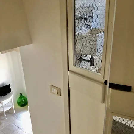 Tetti Bianchi - Deva's * 오스투니