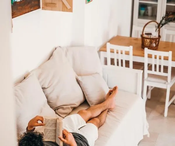 Tetti Bianchi - Deva's オストゥーニ